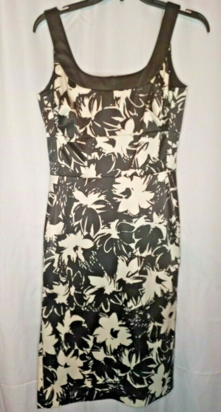 Donna Ricco black white Flower dress Size 6 Knee Length Sleeveless Sheath Pencil